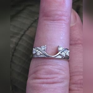White gold Diamond enhancer ring